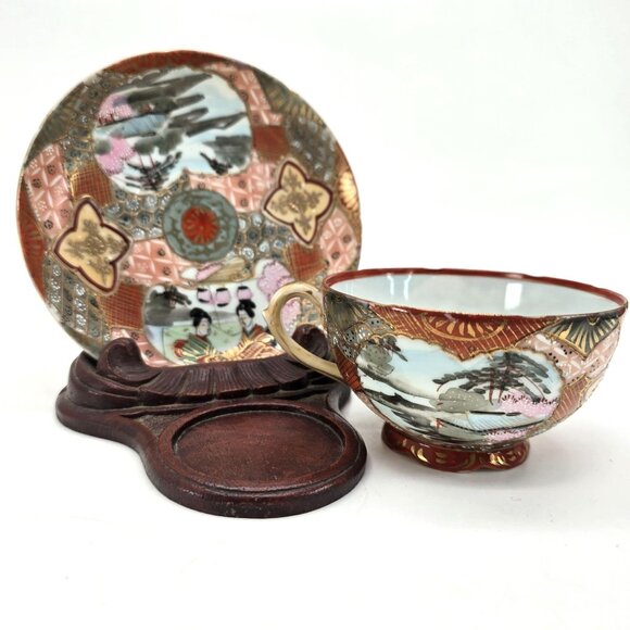 Antique Japanese Geisha Kutani Teacup & Saucer Set With Wood Stand je206 - Picture 1 of 14